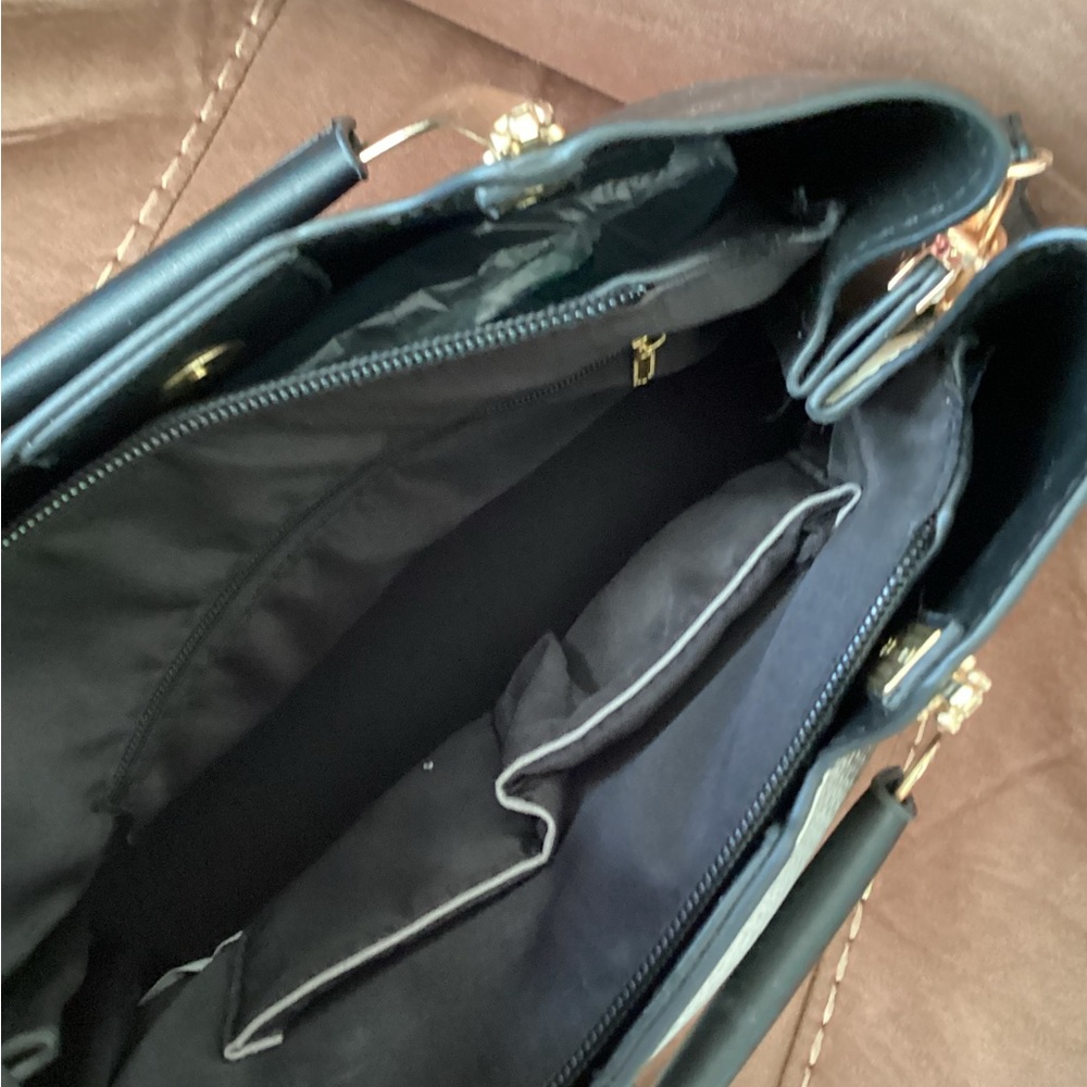 Handbag - Picture 12 of 13